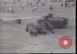 Standbild Wasserschläuche auf Demonstranten in Polen Krise verwendet Polen, 1981, aus Sekunde 26 historischem Filmmaterial Videoclip 65675056622