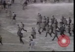 Standbild Wasserschläuche auf Demonstranten in Polen Krise verwendet Polen, 1981, aus Sekunde 42 historischem Filmmaterial Videoclip 65675056622