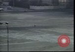 Standbild Wasserschläuche auf Demonstranten in Polen Krise verwendet Polen, 1981, aus Sekunde 44 historischem Filmmaterial Videoclip 65675056622