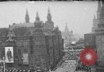 Standbild May Day Parade Moskau Russland Sowjetunion, 1958, aus Sekunde 1 historischem Filmmaterial Videoclip 65675056656