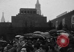 Standbild May Day Parade Moskau Russland Sowjetunion, 1958, aus Sekunde 24 historischem Filmmaterial Videoclip 65675056656