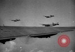 Immagine di Bombardieri americani bombardamento Indocina, 1945, secondo 33 filmato di repertorio 65675056675