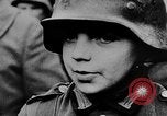 Immagine di Ultimi giorni sconfitta della Germania seconda guerra mondiale Europa, 1945, secondo 37 filmato di repertorio 65675056705