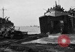 Standbild philippinischen Invasion Luzon Philippinen, 1945, aus Sekunde 54 historischem Filmmaterial Videoclip 65675056730