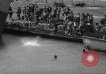 Standbild Peleliu Invasion Peleliu Palau Inseln, 1944, aus Sekunde 28 historischem Filmmaterial Videoclip 65675056740