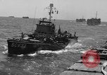 Standbild Peleliu Invasion Peleliu Palau Inseln, 1944, aus Sekunde 9 historischem Filmmaterial Videoclip 65675056741