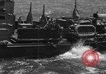 Standbild Peleliu Invasion Peleliu Palau Inseln, 1944, aus Sekunde 23 historischem Filmmaterial Videoclip 65675056741