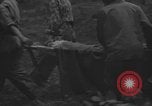 Standbild Wunden und medizinische Behandlung von US-Soldaten Pacific Theater, 1944, aus Sekunde 19 historischem Filmmaterial Videoclip 65675056748