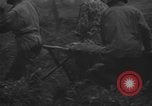 Standbild Wunden und medizinische Behandlung von US-Soldaten Pacific Theater, 1944, aus Sekunde 21 historischem Filmmaterial Videoclip 65675056748