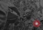 Standbild Wunden und medizinische Behandlung von US-Soldaten Pacific Theater, 1944, aus Sekunde 29 historischem Filmmaterial Videoclip 65675056748