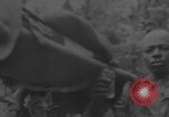 Standbild Wunden und medizinische Behandlung von US-Soldaten Pacific Theater, 1944, aus Sekunde 30 historischem Filmmaterial Videoclip 65675056748