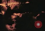 Immagine di Sbarco Nave cisterna ustioni di notte Hawaii USA, 1944, secondo 12 filmato di repertorio 65675056761