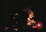 Immagine di Sbarco Nave cisterna ustioni di notte Hawaii USA, 1944, secondo 38 filmato di repertorio 65675056761