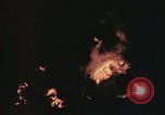 Immagine di Sbarco Nave cisterna ustioni di notte Hawaii USA, 1944, secondo 40 filmato di repertorio 65675056761