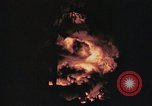 Immagine di Sbarco Nave cisterna ustioni di notte Hawaii USA, 1944, secondo 57 filmato di repertorio 65675056761