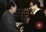 Standbild Henry Kissinger der Besuch Peking China, 1973, aus Sekunde 40 historischem Filmmaterial Videoclip 65675056778