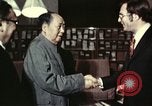 Standbild Henry Kissinger der Besuch Peking China, 1973, aus Sekunde 51 historischem Filmmaterial Videoclip 65675056778