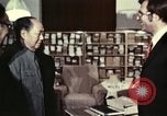 Standbild Henry Kissinger der Besuch Peking China, 1973, aus Sekunde 54 historischem Filmmaterial Videoclip 65675056778
