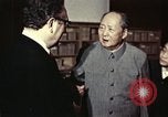 Standbild Henry Kissinger der Besuch Peking China, 1973, aus Sekunde 62 historischem Filmmaterial Videoclip 65675056778