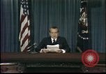Standbild Präsident Richard Nixon tritt zurueck Washington DC USA, 1974, aus Sekunde 19 historischem Filmmaterial Videoclip 65675056785