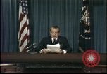 Standbild Präsident Richard Nixon tritt zurueck Washington DC USA, 1974, aus Sekunde 29 historischem Filmmaterial Videoclip 65675056785