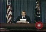 Standbild Präsident Richard Nixon tritt zurueck Washington DC USA, 1974, aus Sekunde 31 historischem Filmmaterial Videoclip 65675056785
