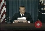Standbild Präsident Richard Nixon tritt zurueck Washington DC USA, 1974, aus Sekunde 39 historischem Filmmaterial Videoclip 65675056785