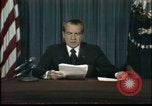 Standbild Präsident Richard Nixon tritt zurueck Washington DC USA, 1974, aus Sekunde 43 historischem Filmmaterial Videoclip 65675056785