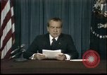 Standbild Präsident Richard Nixon tritt zurueck Washington DC USA, 1974, aus Sekunde 50 historischem Filmmaterial Videoclip 65675056785