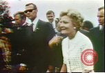 Standbild First Lady Patricia Nixon United States USA, 1970, aus Sekunde 13 historischem Filmmaterial Videoclip 65675056809
