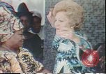 Standbild First Lady Patricia Nixon Afrika, 1972, aus Sekunde 53 historischem Filmmaterial Videoclip 65675056811