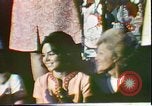 Standbild First Lady Patricia Nixon United States USA, 1972, aus Sekunde 17 historischem Filmmaterial Videoclip 65675056814