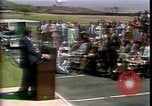 Standbild Präsident Richard Nixon Adressen Vertraulichkeit San Clemente California USA, 1973, aus Sekunde 7 historischem Filmmaterial Videoclip 65675056920