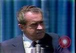 Standbild Präsident Richard Nixon Adressen Vertraulichkeit San Clemente California USA, 1973, aus Sekunde 43 historischem Filmmaterial Videoclip 65675056920