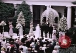 Image Tricia cérémonie de mariage Washington DC USA, 1971, de la seconde 61 séquences d'archives historiques vidéo 65675056989