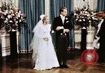 Immagine di Tricia il party di nozze Washington DC USA, 1971, secondo 11 filmato di repertorio 65675056990