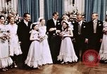 Immagine di Tricia il party di nozze Washington DC USA, 1971, secondo 58 filmato di repertorio 65675056990