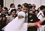 Immagine di Tricia il primo ballo di nozze Washington DC USA, 1971, secondo 15 filmato di repertorio 65675056991