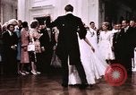 Immagine di Tricia il primo ballo di nozze Washington DC USA, 1971, secondo 23 filmato di repertorio 65675056991