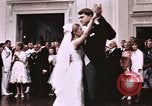 Immagine di Tricia il primo ballo di nozze Washington DC USA, 1971, secondo 36 filmato di repertorio 65675056991
