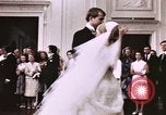 Immagine di Tricia il primo ballo di nozze Washington DC USA, 1971, secondo 37 filmato di repertorio 65675056991
