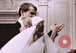 Immagine di Tricia il primo ballo di nozze Washington DC USA, 1971, secondo 56 filmato di repertorio 65675056991