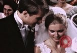 Image Tricia's Wedding Cake Washington DC USA, 1971, de la seconde 27 séquences d'archives historiques vidéo 65675056992