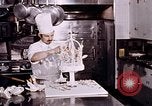 Image Tricia's Wedding Cake préparation Washington DC USA, 1971, de la seconde 16 séquences d'archives historiques vidéo 65675056994