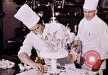 Image Tricia's Wedding Cake préparation Washington DC USA, 1971, de la seconde 36 séquences d'archives historiques vidéo 65675056994