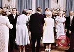 Immagine di Tricia la cerimonia di nozze Washington DC USA, 1971, secondo 5 filmato di repertorio 65675056995