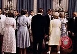 Immagine di Tricia la cerimonia di nozze Washington DC USA, 1971, secondo 9 filmato di repertorio 65675056995