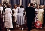 Immagine di Tricia la cerimonia di nozze Washington DC USA, 1971, secondo 16 filmato di repertorio 65675056995