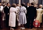 Immagine di Tricia la cerimonia di nozze Washington DC USA, 1971, secondo 19 filmato di repertorio 65675056995