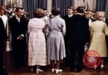 Immagine di Tricia la cerimonia di nozze Washington DC USA, 1971, secondo 20 filmato di repertorio 65675056995